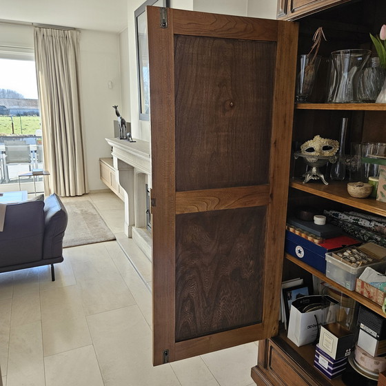 Image 1 of Eleganter Louis Philippe-Schrank mit Regalen