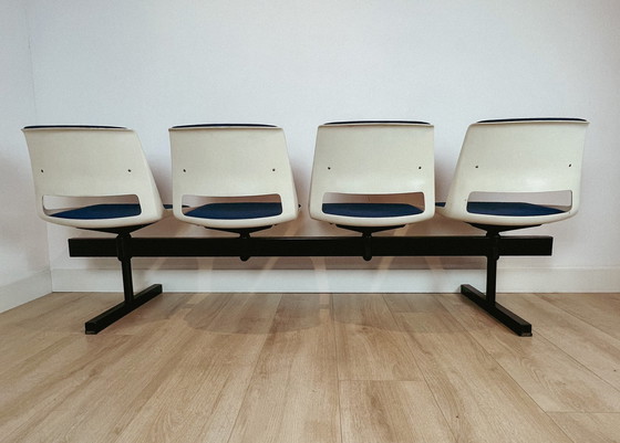 Image 1 of Gispen Q10 4-Sitzer-Sofa