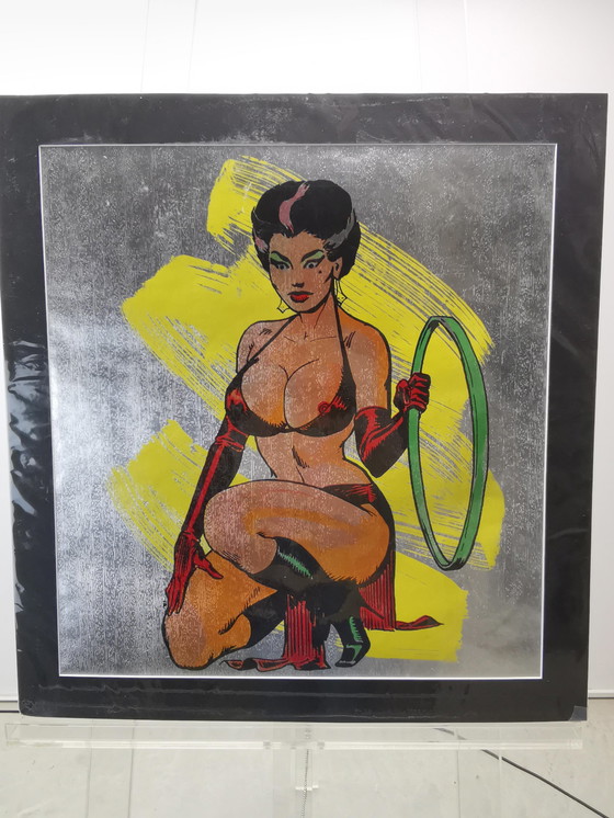 Image 1 of Kniende Dame <> rechte Frau