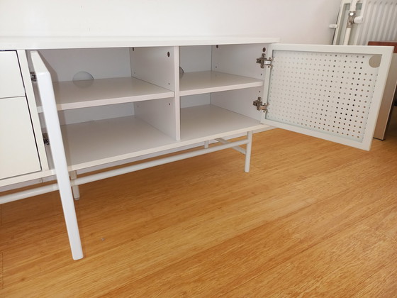 Image 1 of Moderner weißer TV-Schrank