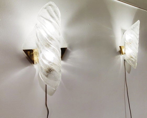 Image 1 of 2 Wandlampen aus Glas und Messing aus der Mitte des Jahrhunderts