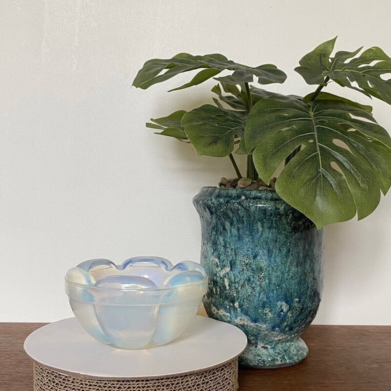 Image 1 of Vintage Art Deco opalex bol in geformtem Glas, Frankreich 1940er Jahre