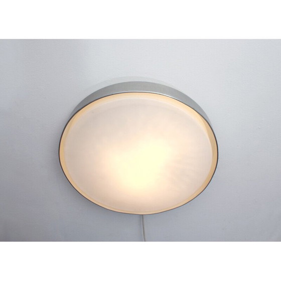 Image 1 of Wandleuchte aus Opalglas und Aluminium von Ishii Motoko für Staff, 1970