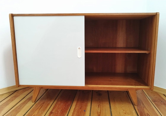 Image 1 of U 452 Schrank Entworfen von J. Jiroutek, Tschechoslowakei, 1960er Jahre.