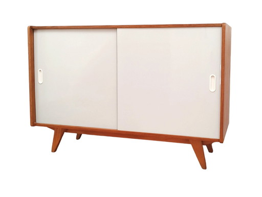 U 452 Schrank Entworfen von J. Jiroutek, Tschechoslowakei, 1960er Jahre.
