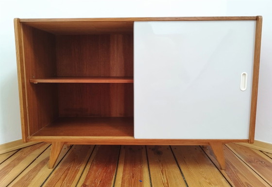 Image 1 of U 452 Schrank Entworfen von J. Jiroutek, Tschechoslowakei, 1960er Jahre.