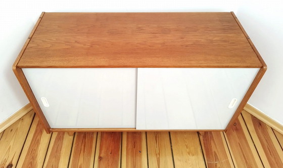 Image 1 of U 452 Schrank Entworfen von J. Jiroutek, Tschechoslowakei, 1960er Jahre.