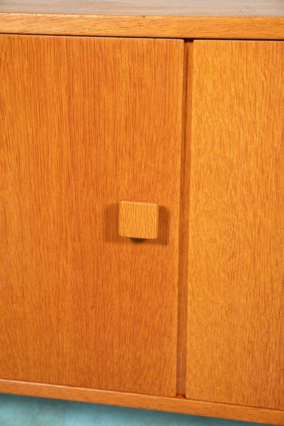 Image 1 of Vintage Anrichte Eiche, blond minimalistischer Schrank Schweden