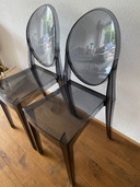 Satz Kartell-Stühle Ghost