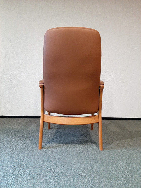 Image 1 of Farstrup Seniorenstuhl aus Leder