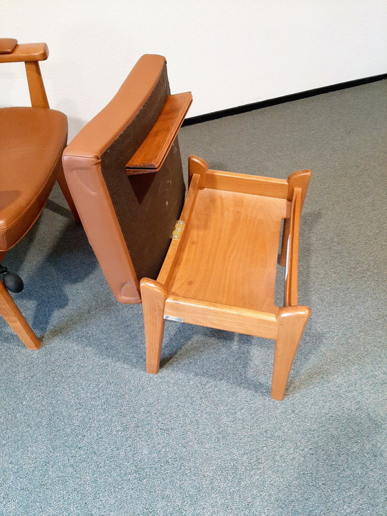 Image 1 of Farstrup Seniorenstuhl aus Leder