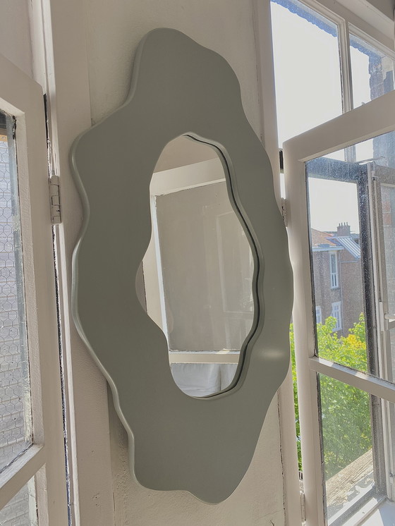 Image 1 of Le Pearl grey/green wandspiegel