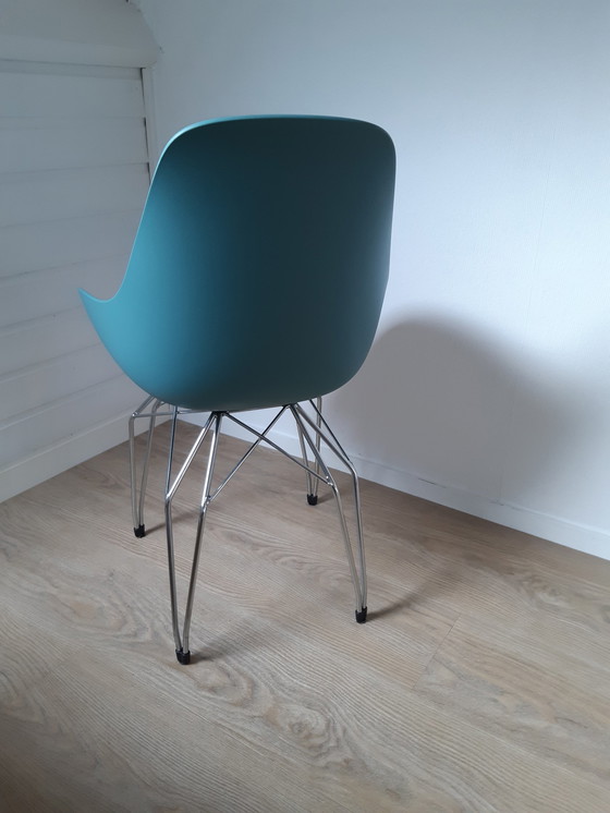 Image 1 of Kubikoff Diamond Dimple Chair Geschlossen