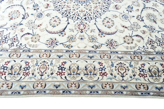 Image 1 of Handgeknüpfter Nain Perserteppich Mit Seide - 302 X 205 Cm