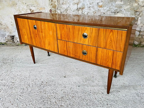 Image 1 of Mid-Century, geflammter Nussbaum Anrichte, 1960er Jahre