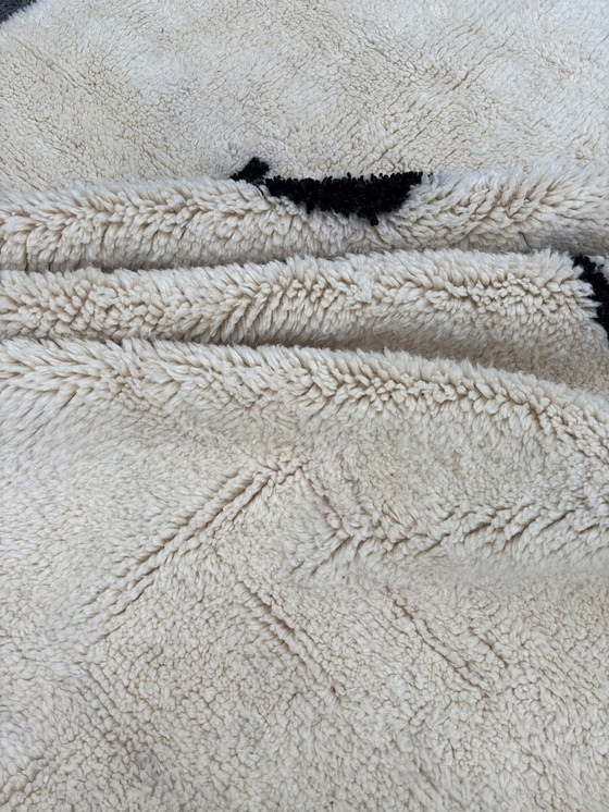 Image 1 of Moderner minimalistischer weißer marokkanischer Vorleger