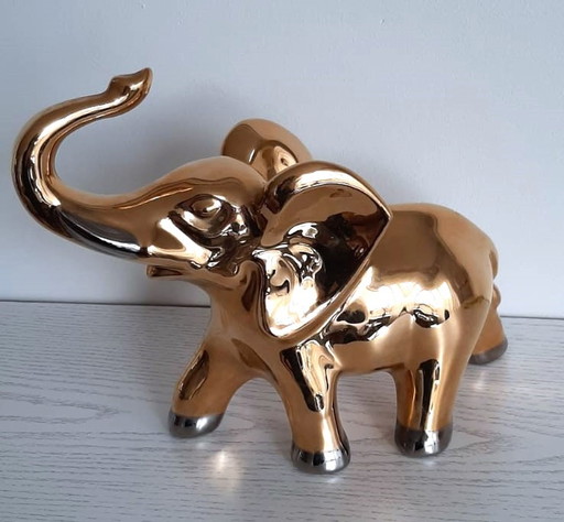 Vintage-Elefant aus 24-karätigem Goldporzellan