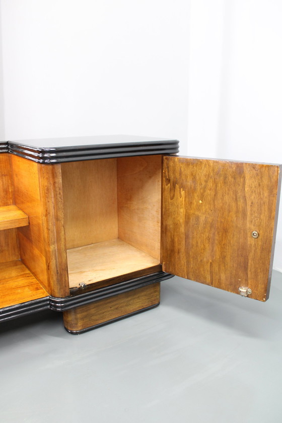 Image 1 of 1940S Italienisch Art Deco Spiegel Kabinett in Nussbaum Finish