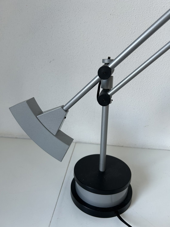 Image 1 of Design-Tischleuchte Isis für Innenräume