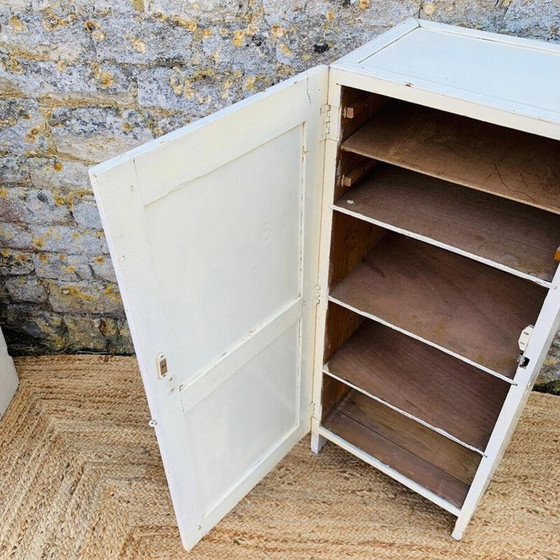 Image 1 of Weißer Vintage-Schrank, Frankreich