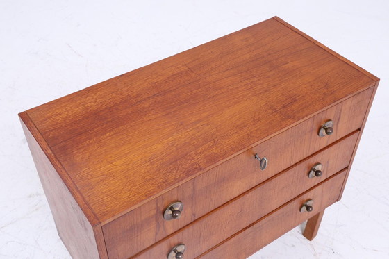 Image 1 of Stilvolle Teak Mid Century Kommode | Vintage Schubladen Schrank Holz Aufbewahrung