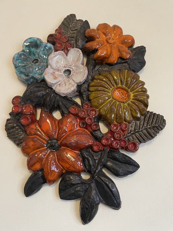 Image 1 of Perignem Belgien. Keramische Blumen.