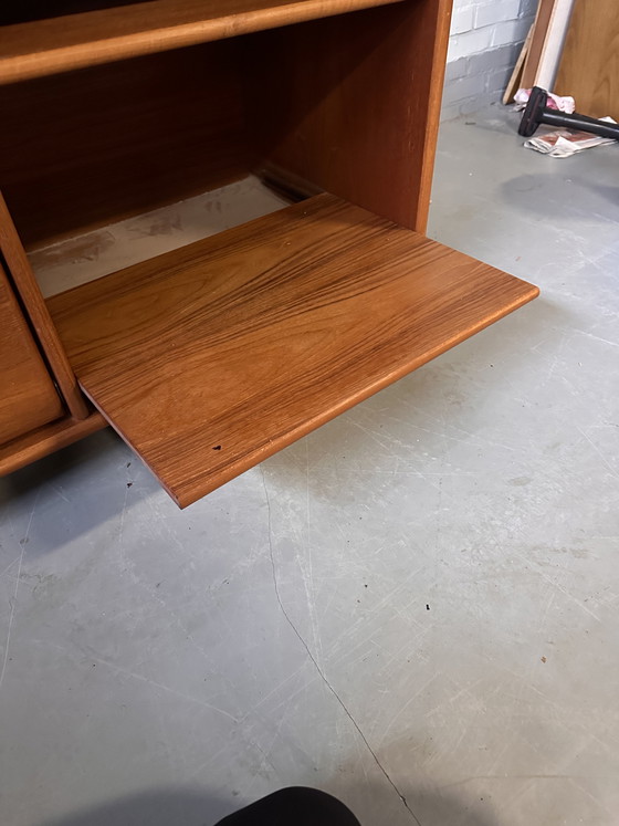Image 1 of Vintage Teakholz Dänische Audio Möbel TV Schrank