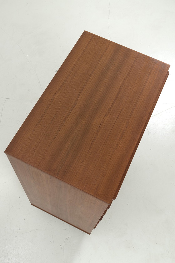 Image 1 of Dänische Kommode