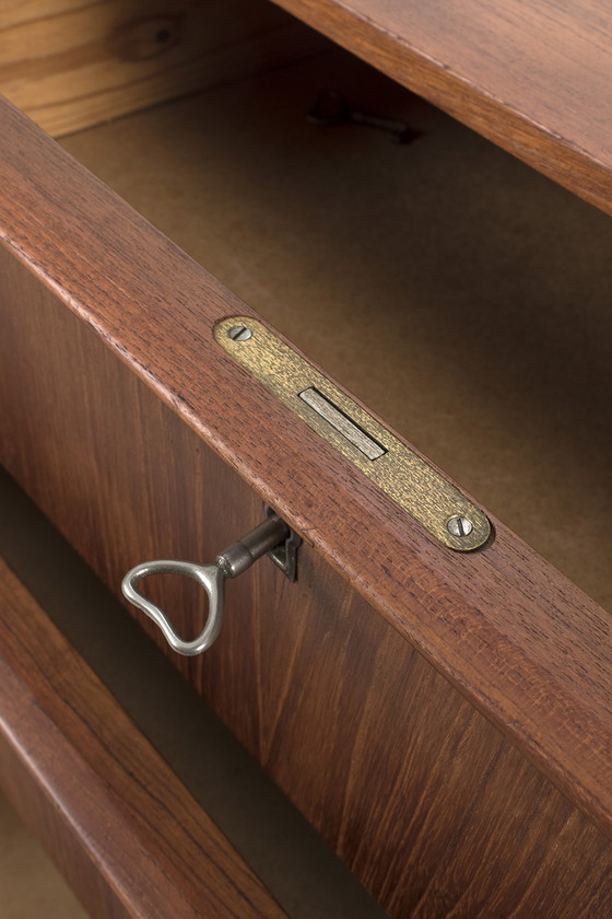 Image 1 of Dänische Kommode