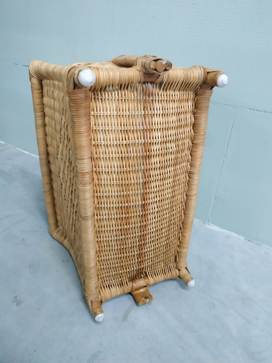 Image 1 of Vintage Reed/Rotan/Wicker Magazine Zeitschriftenhalter