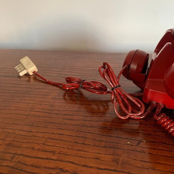 Image 1 of Telefon mit Wählscheibe S63 rot