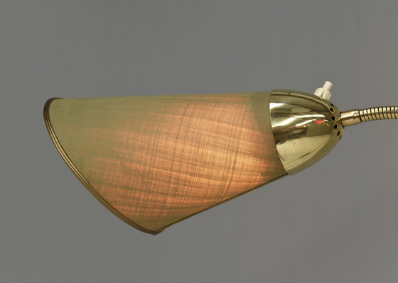 Image 1 of Italienische Stehlampe mit drei Lampenschirmen aus Messing, Italien - um 1950