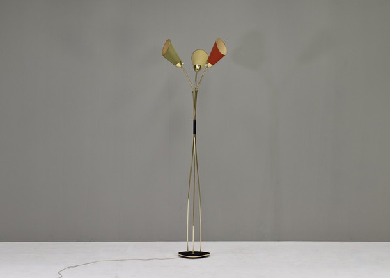 Image 1 of Italienische Stehlampe mit drei Lampenschirmen aus Messing, Italien - um 1950