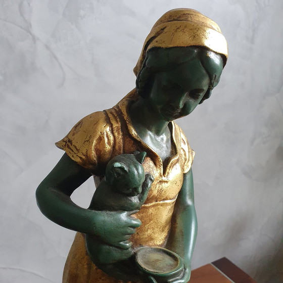 Image 1 of Paridon Brothers frühes 19. Jahrhundert Figur Mädchen mit Katze