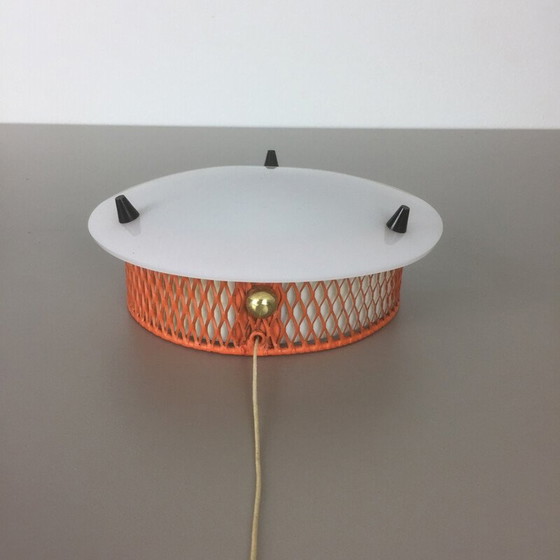 Image 1 of Paar modernistische Wandleuchter aus Acryl und Metall, Italien 1950