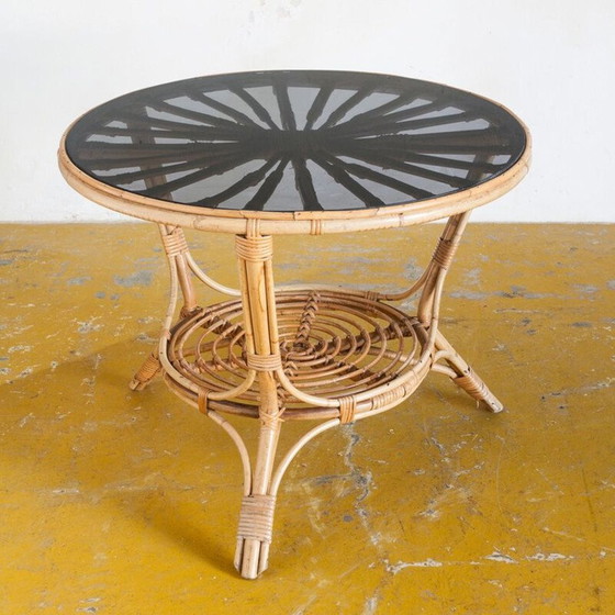 Image 1 of Vintage Tisch aus Rattan und Rauchglas Frankreich 1970er