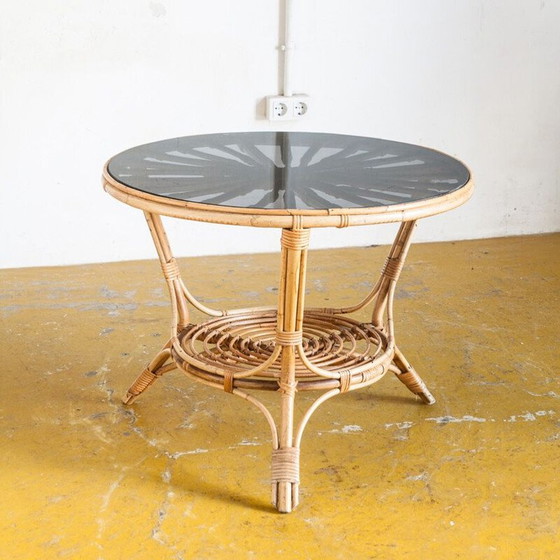 Image 1 of Vintage Tisch aus Rattan und Rauchglas Frankreich 1970er