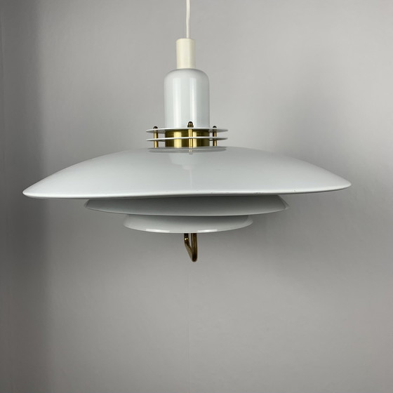 Image 1 of Große dänische Ab Belid Pendelleuchte mit Henkel, weiß, 1970/80