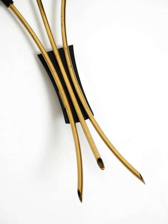 Image 1 of Zwei schöne große Mid Century Modern Brass 3-Light Cone Wandlampen