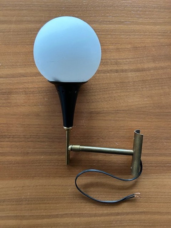 Image 1 of Satz von zwei kugelförmigen Wandleuchten aus italienischem Messing