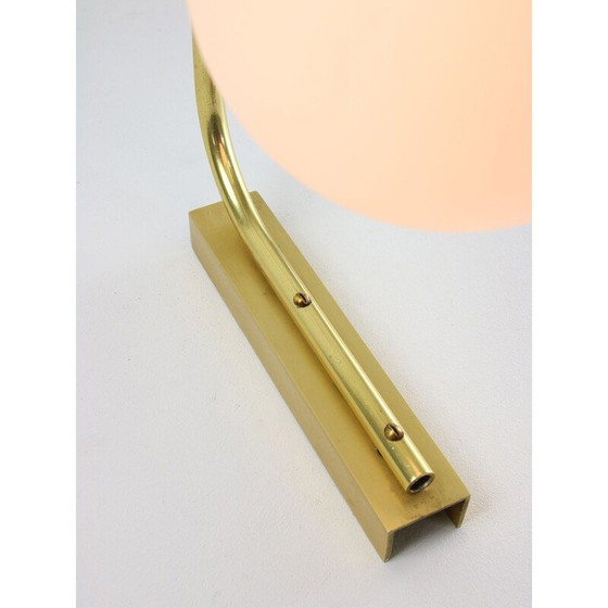 Image 1 of Mid Century Italienische goldene und opaline Wandlampe