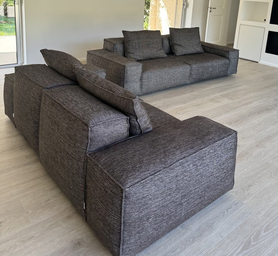 Image 1 of Neowall Sofa Mit Armlehnen (Silvera) Design: Piero Lissoni Neuware