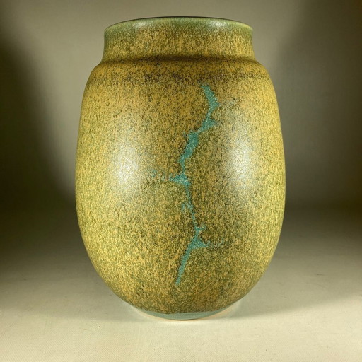 Taniguchi Ryōzō Vase