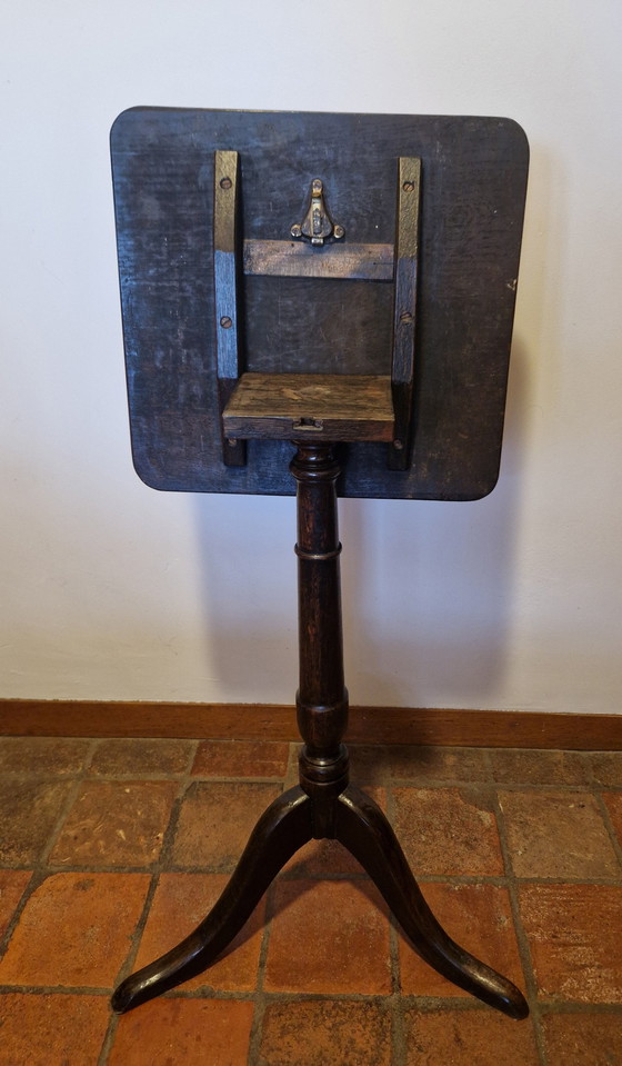 Image 1 of Klassischer, antiker, eleganter englischer Kipptisch mit rechteckiger Platte