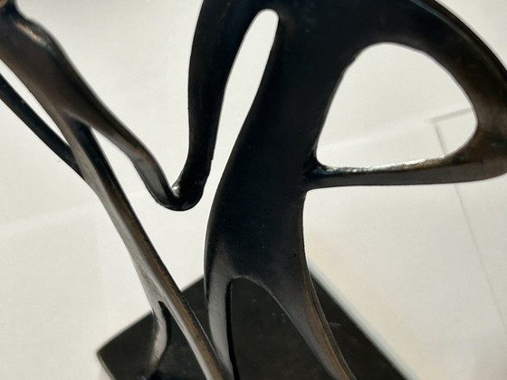 Image 1 of Corry Ammerlaan - Ein fester Händedruck - Skulptur aus Bronze - Artihove