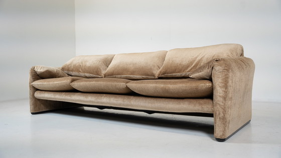 Image 1 of Mid-Century Modernes Sofa "Maralunga" von Vico Magistretti für Cassina- Neue Polsterung