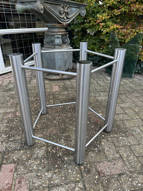 Image 1 of Postmoderner Esstisch