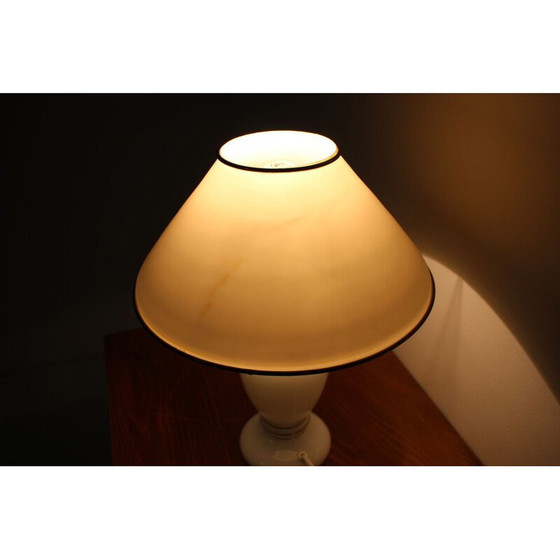 Image 1 of Mid Century Tischlampe aus Glas, 1970er Jahre