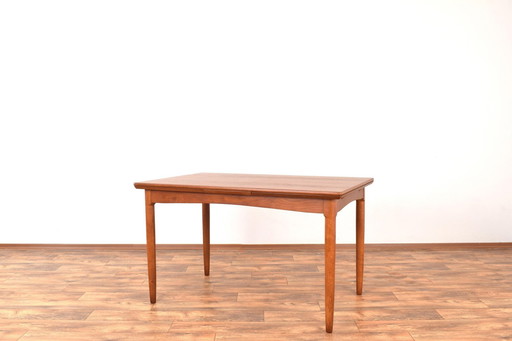 Mid Century Dänischer Teak Ausziehbarer Esstisch, 1960S.