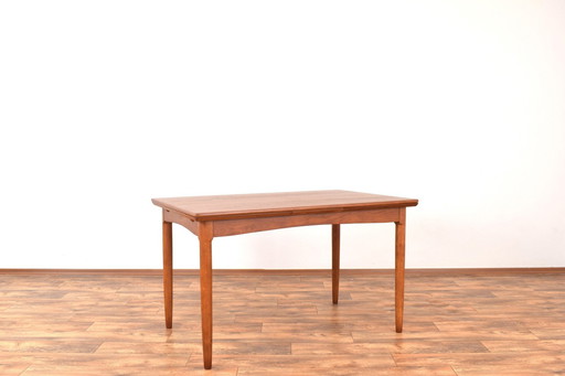 Mid Century Dänischer Teak Ausziehbarer Esstisch, 1960S.